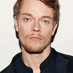 Alfie Allen