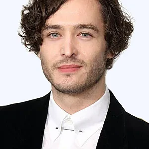 Alexander Vlahos