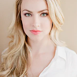 Amanda Schull