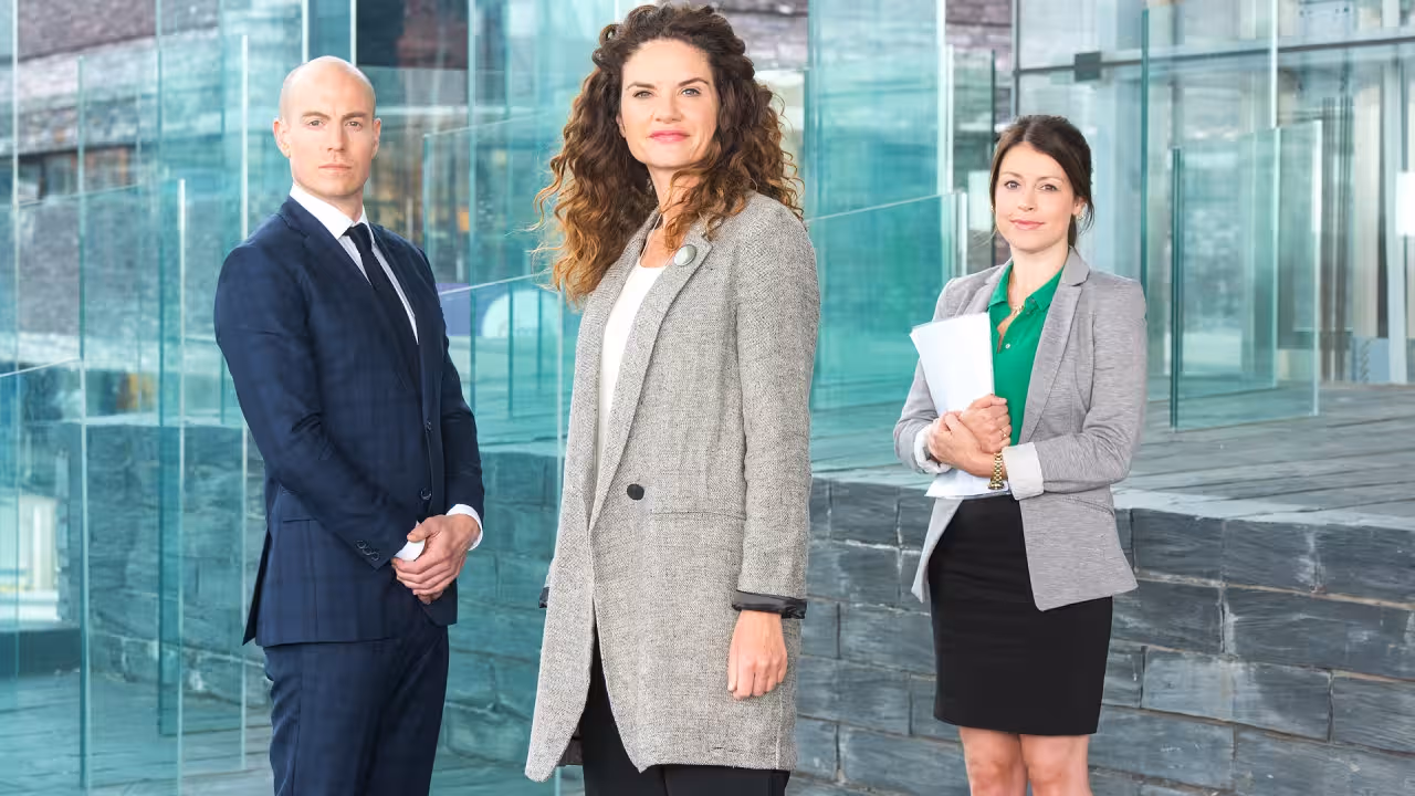 Byw Celwydd (Living a Lie)